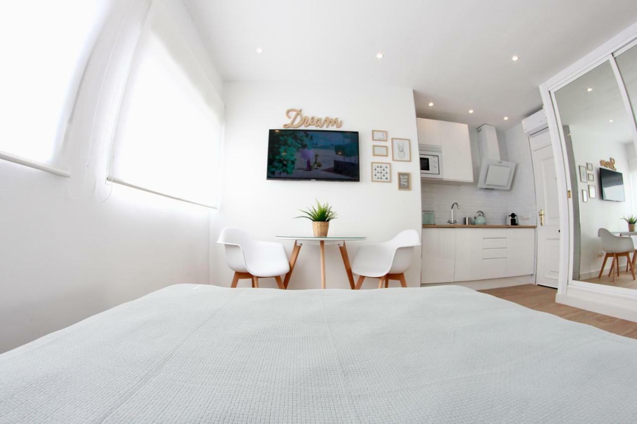 Lejlighed på 25 m² i Torremolinos Centrum med 1 værelse og 1 private badeværelser Eksteriør billede